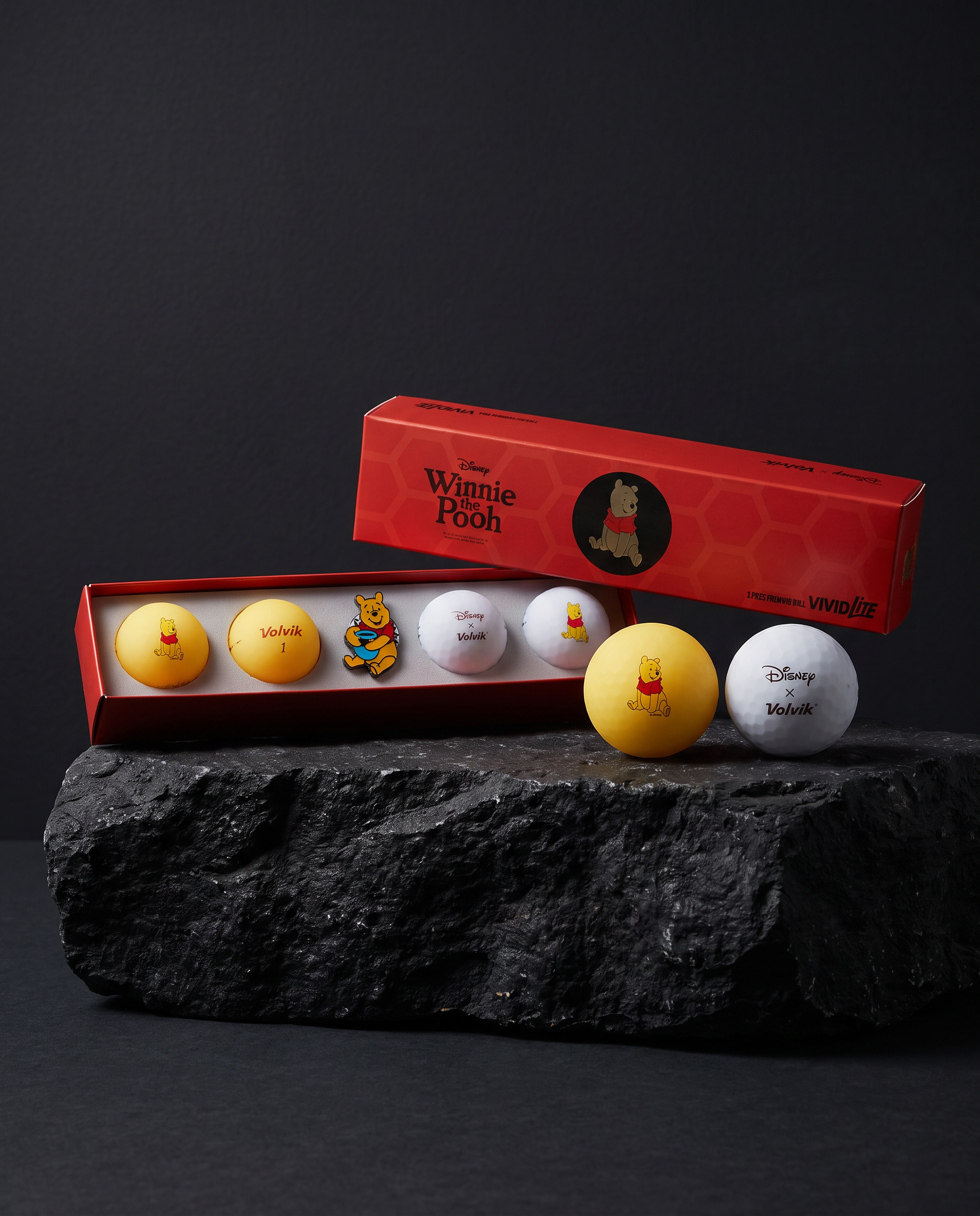 Volvik VIVID LITE Disney Golf Ball & Marker Gift Pack Winnie the Pooh