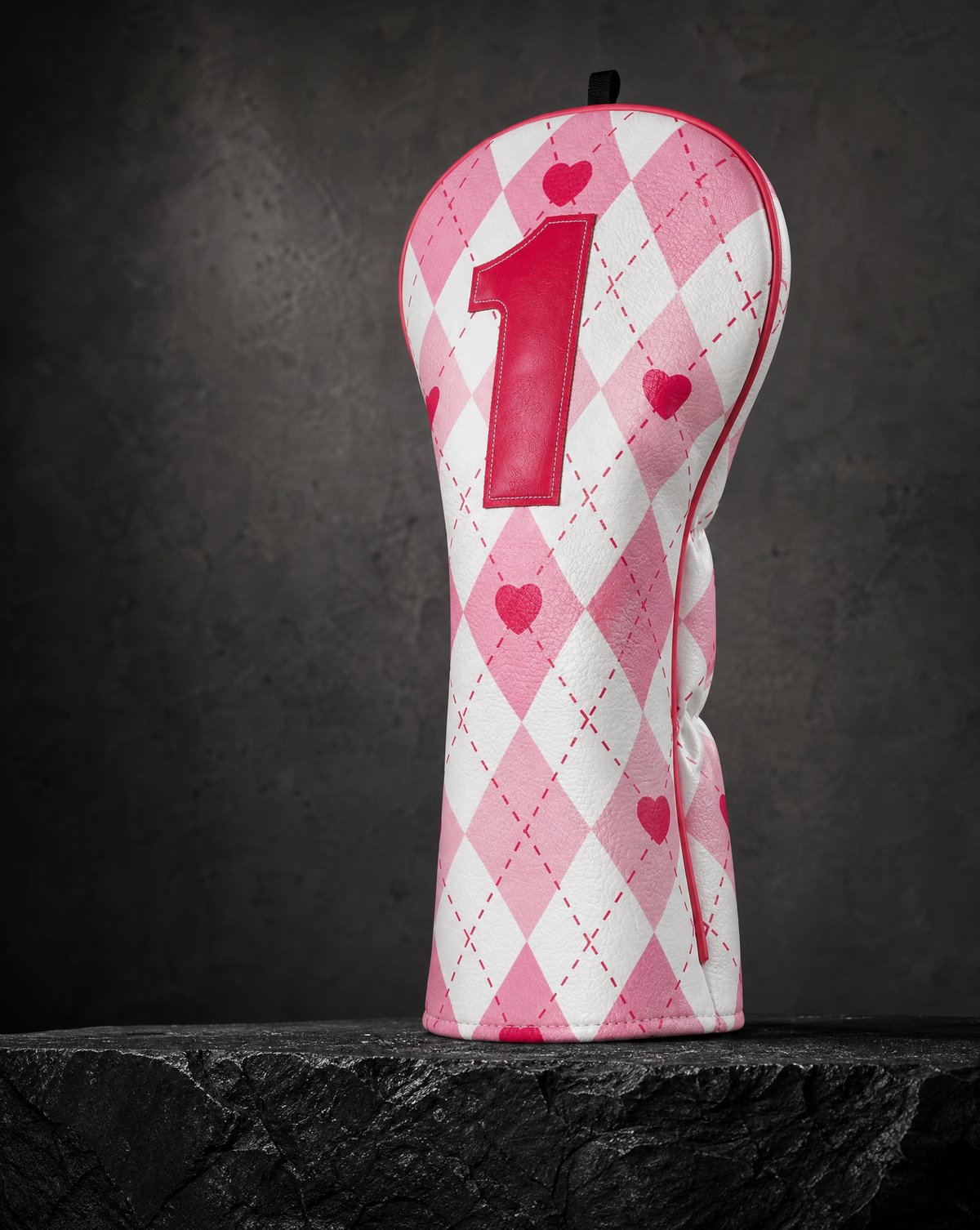 @Diamond-Patterned Heart Driver Golf Headcover